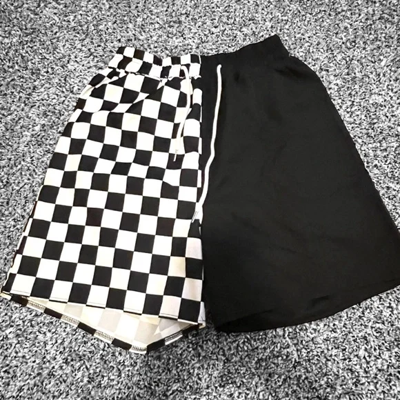 Black & White SHEIN “BLACK SWITCHES” Shorts - Picture 1 of 4